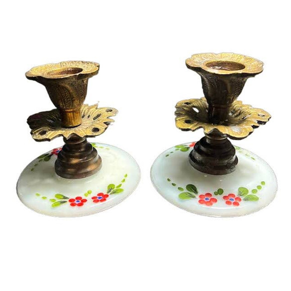 Set Of 2 Vintage Brass Milk Glass Hand-painted Floral Art Deco Candlestick - Picture 1 of 5